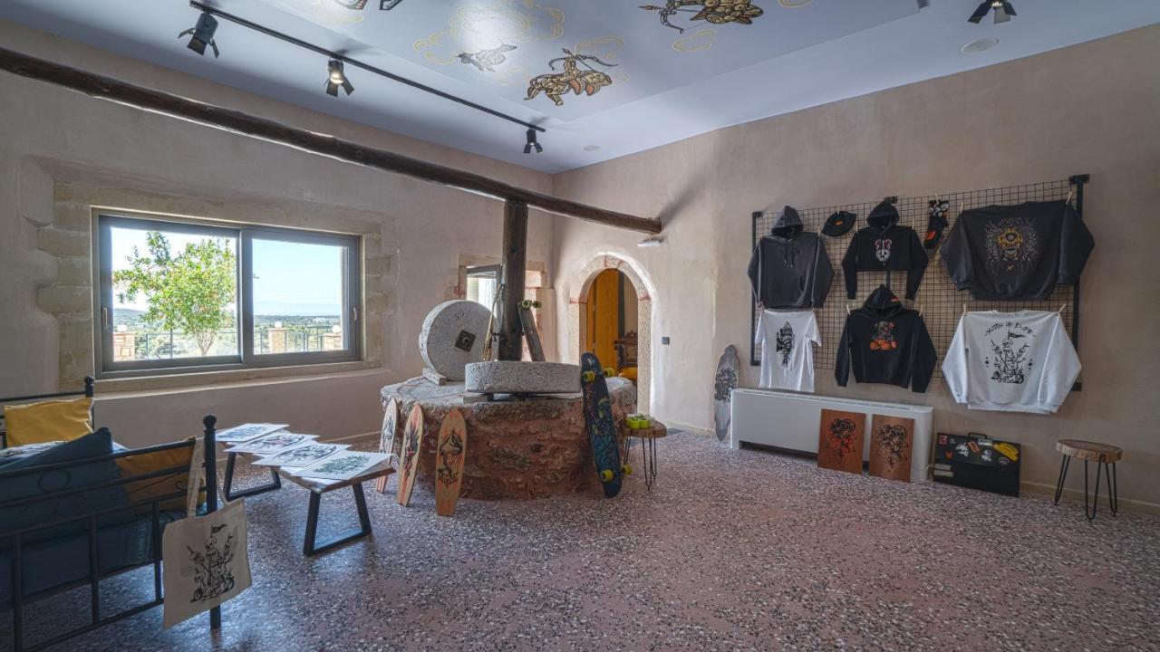 Youth Of Dope Supreme Hostel Khordhákion エクステリア 写真